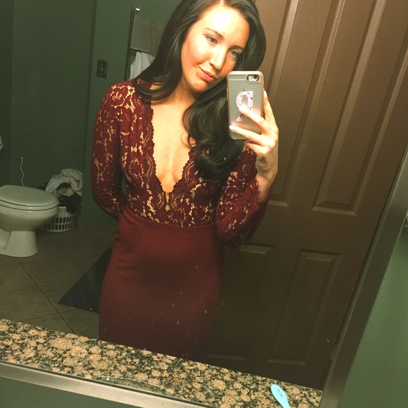 Lulu's Burgundy Lace Dress - Picture 4 of 4